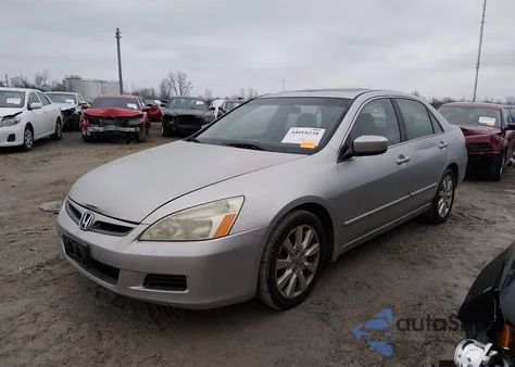 2007 Honda Accord 3.0 Ex из США, поврежденный, VIN 1HGCM66577A041948